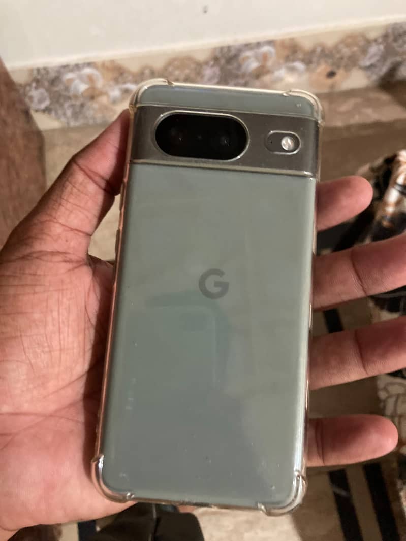 Google Pixel 8 5
