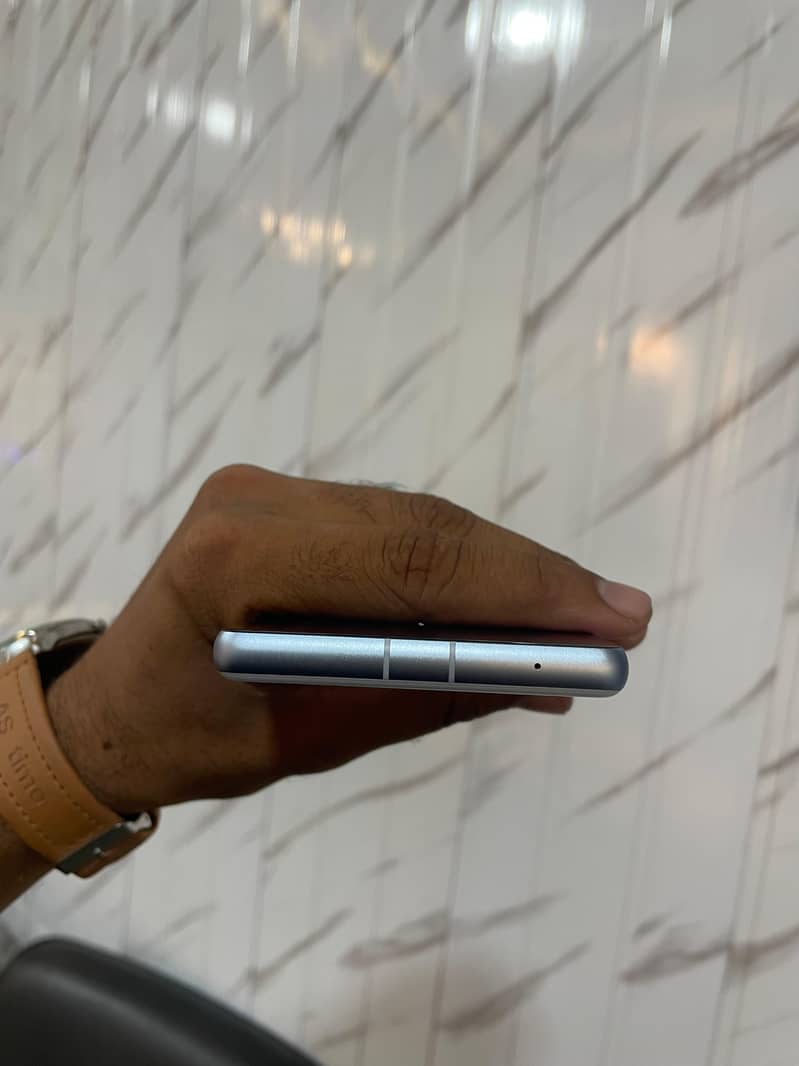 Google Pixel 7a 1