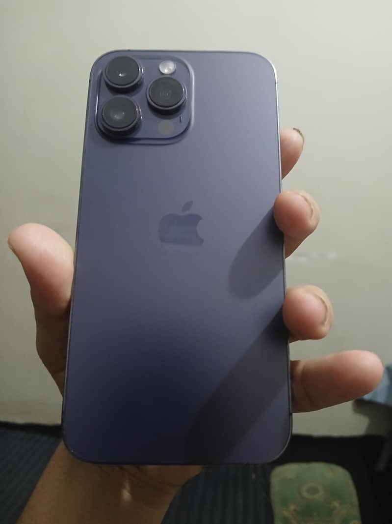 Apple iPhone 14 Pro Max 1