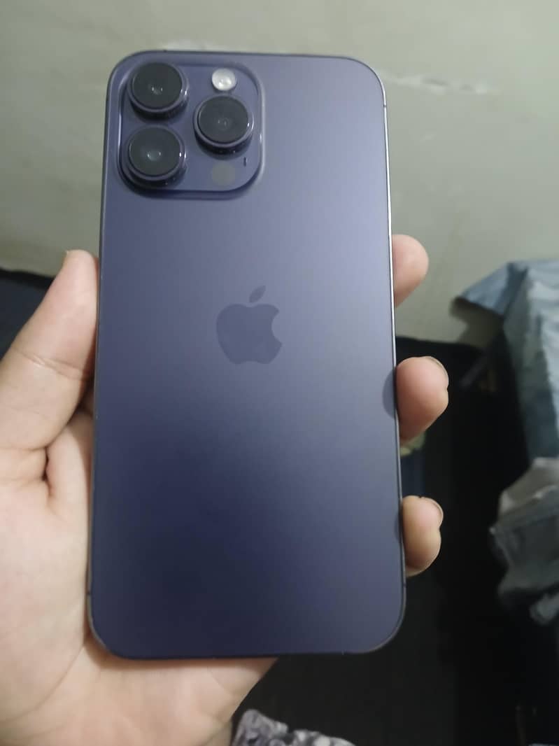 Apple iPhone 14 Pro Max 3