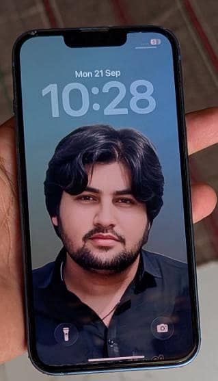 Apple iPhone 13 1