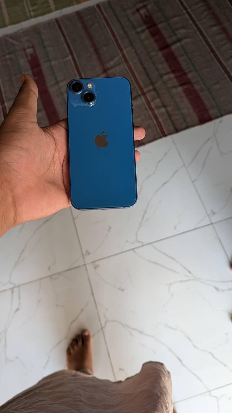 Apple iPhone 13 7