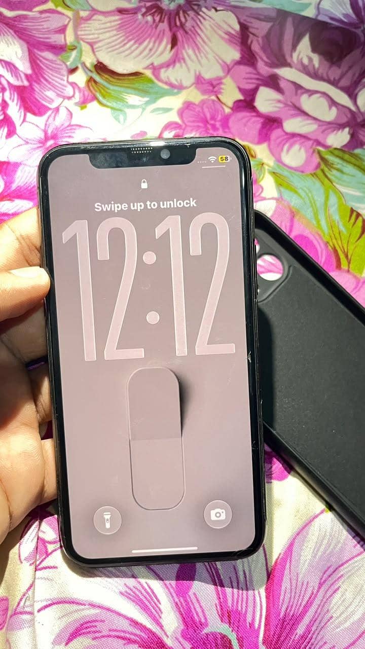 Apple iPhone 11 Pro 6