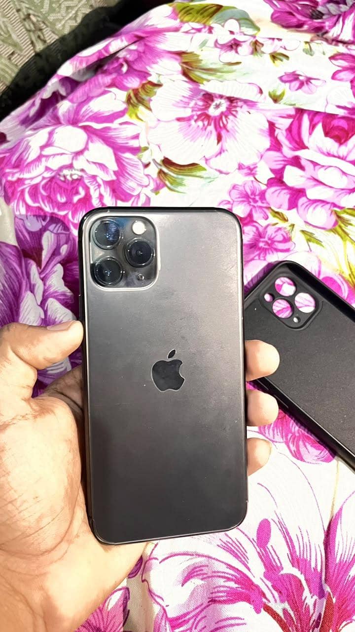 Apple iPhone 11 Pro 7