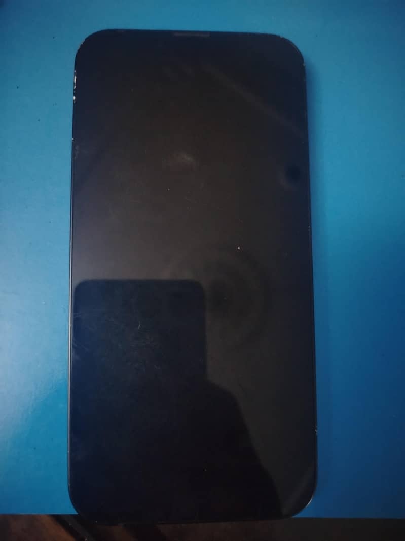Apple iPhone 13 2