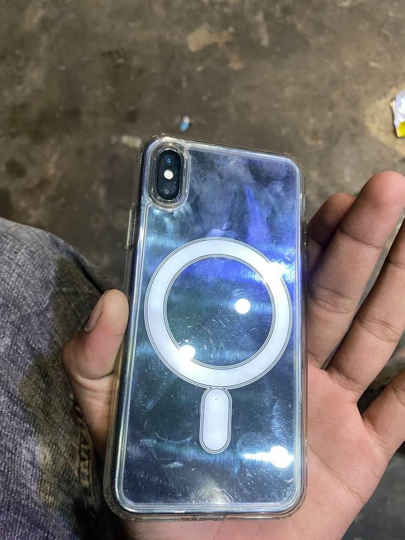 Apple iPhone X 4