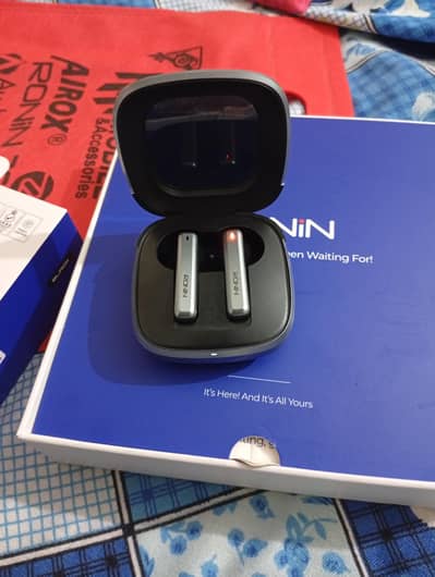 Ronin Mashion Pro R-7140 wireless earbuds