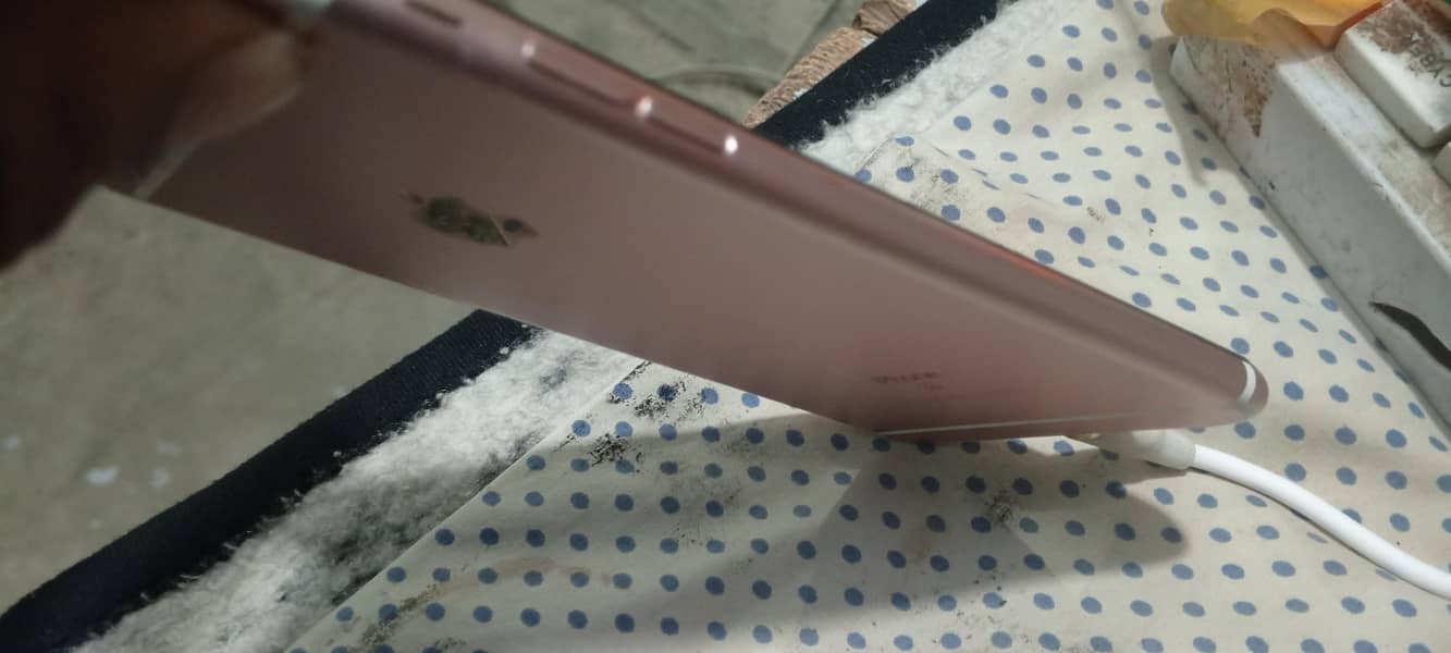 Apple iPhone 6S Plus 3