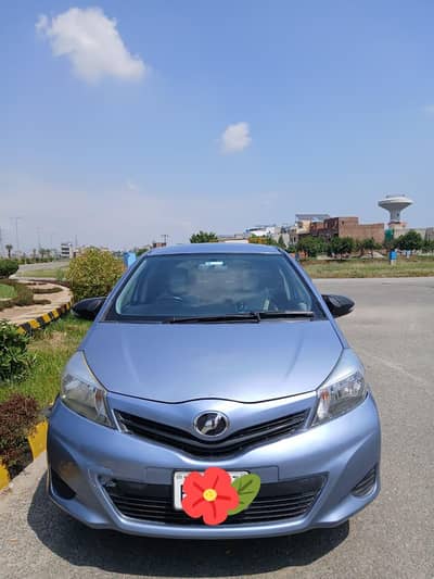 Toyota Vitz 2013