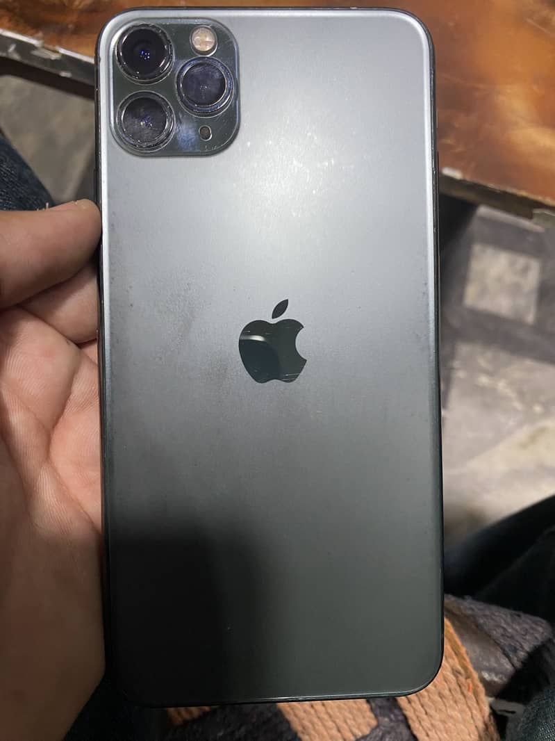 Apple iPhone 11 Pro Max 2