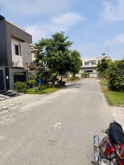 10 Marla Residential Plot Is Available For Sale In Paragon City Imperial 2 Block Lahore with no tax no transfer fees no commission