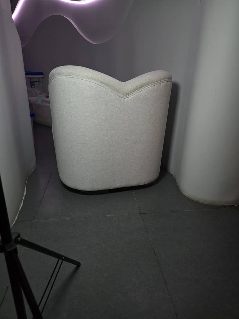 single sofa chair 1