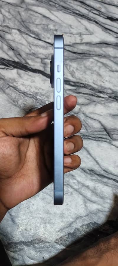 Apple iPhone 14