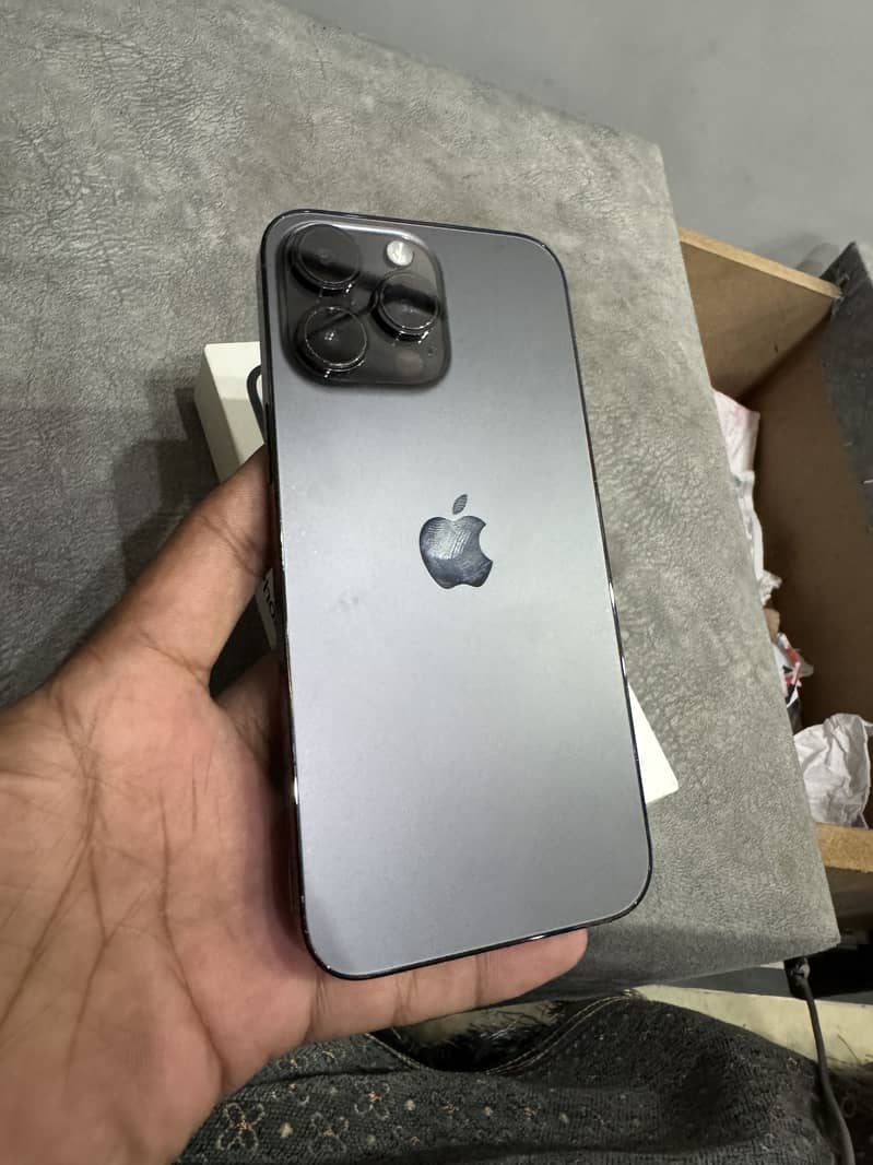 Apple iPhone 14 Pro Max 2