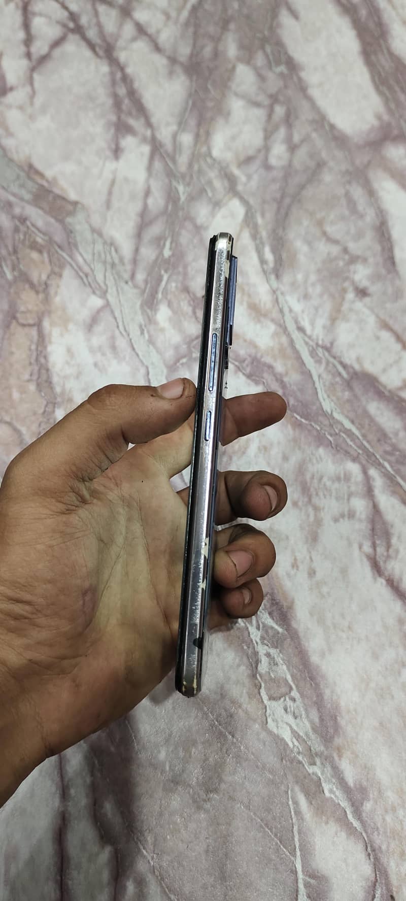 Vivo V21 6
