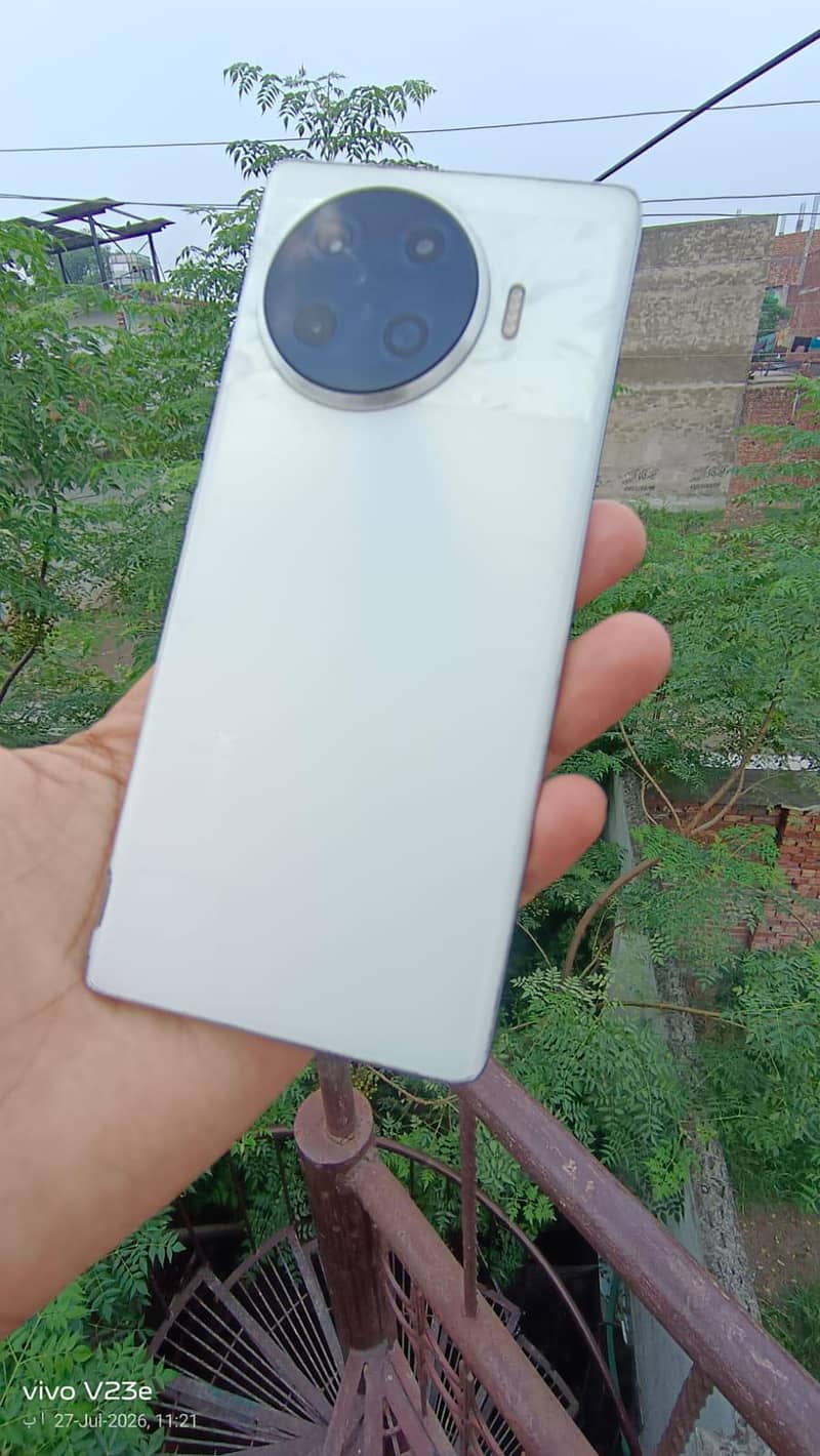 Tecno Spark 20 Pro Plus 2