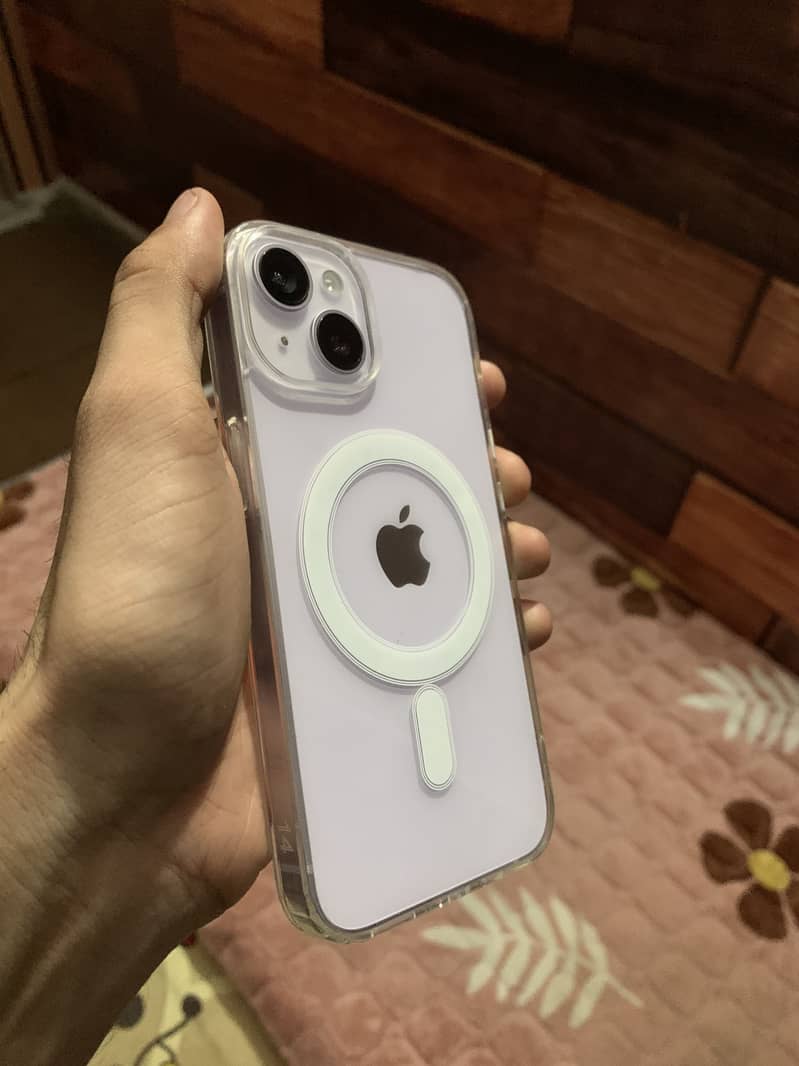 iPhone 14 Jv 0