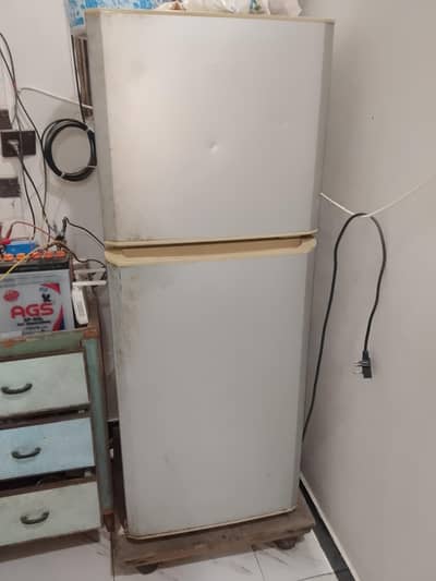 Haier HRF-184ES E-Star Series Refrigerator