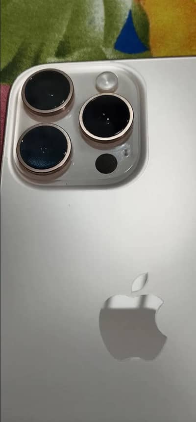 Apple iPhone 16 Pro Max