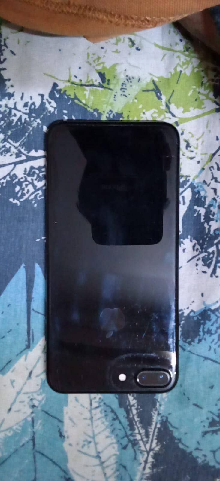 Apple iPhone 7 Plus 5