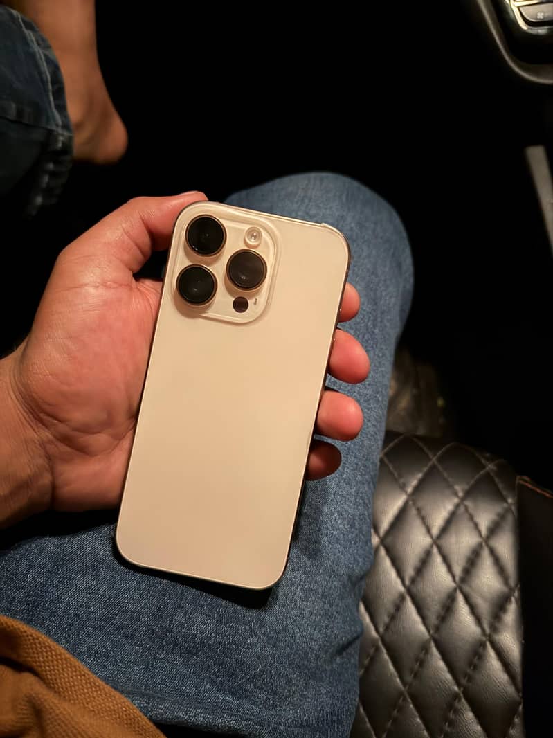 Apple iPhone 16 Pro 5