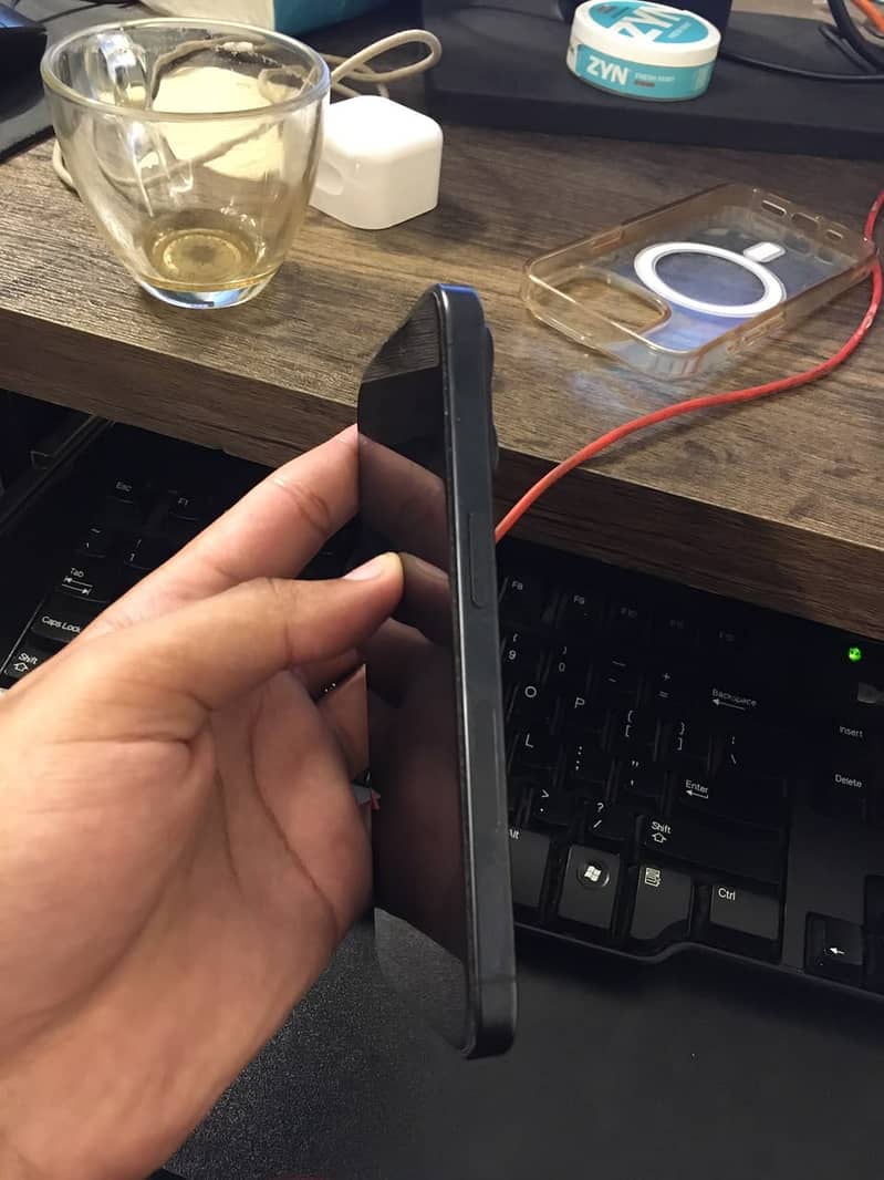 Apple iPhone 15 Pro 9