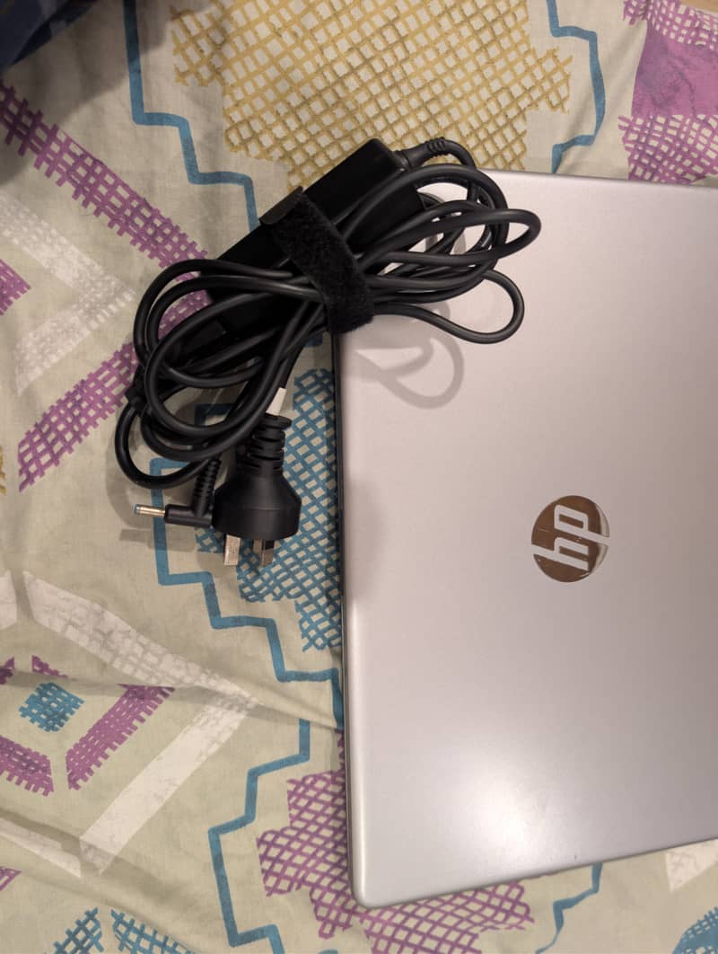 Hp notebook 15,core i5. 0