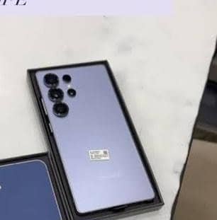 bhai phone bulkul ok h 10 by10 hai full box hai  complete box