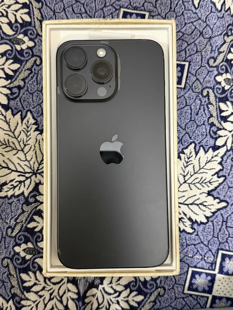 Apple iPhone 15 Pro Max 7