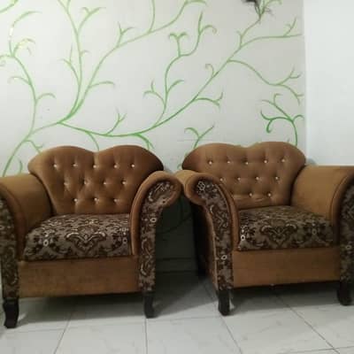 7 Seater sofa set in good condition