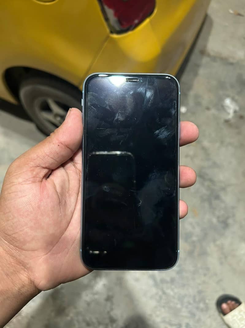 Apple iPhone XR 1