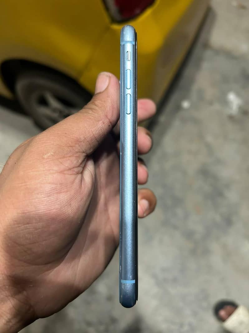Apple iPhone XR 2