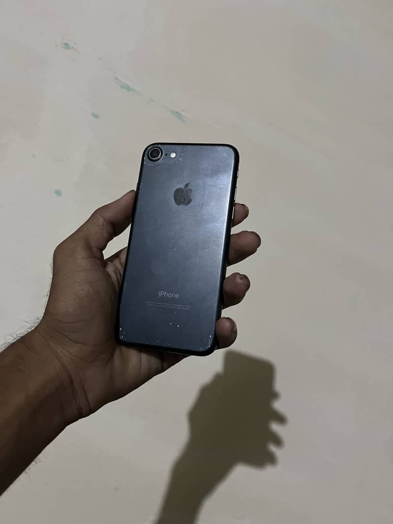 iPhone 7 128gb 0