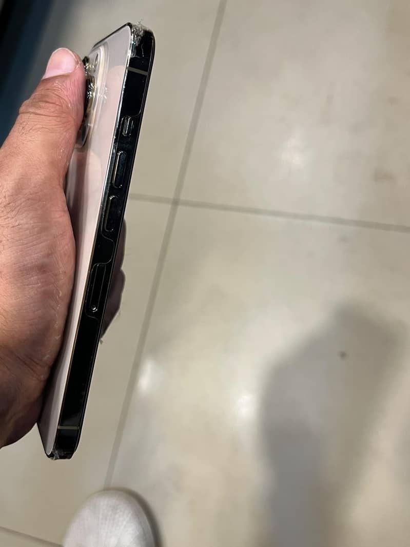 Apple iPhone 13 Pro 5