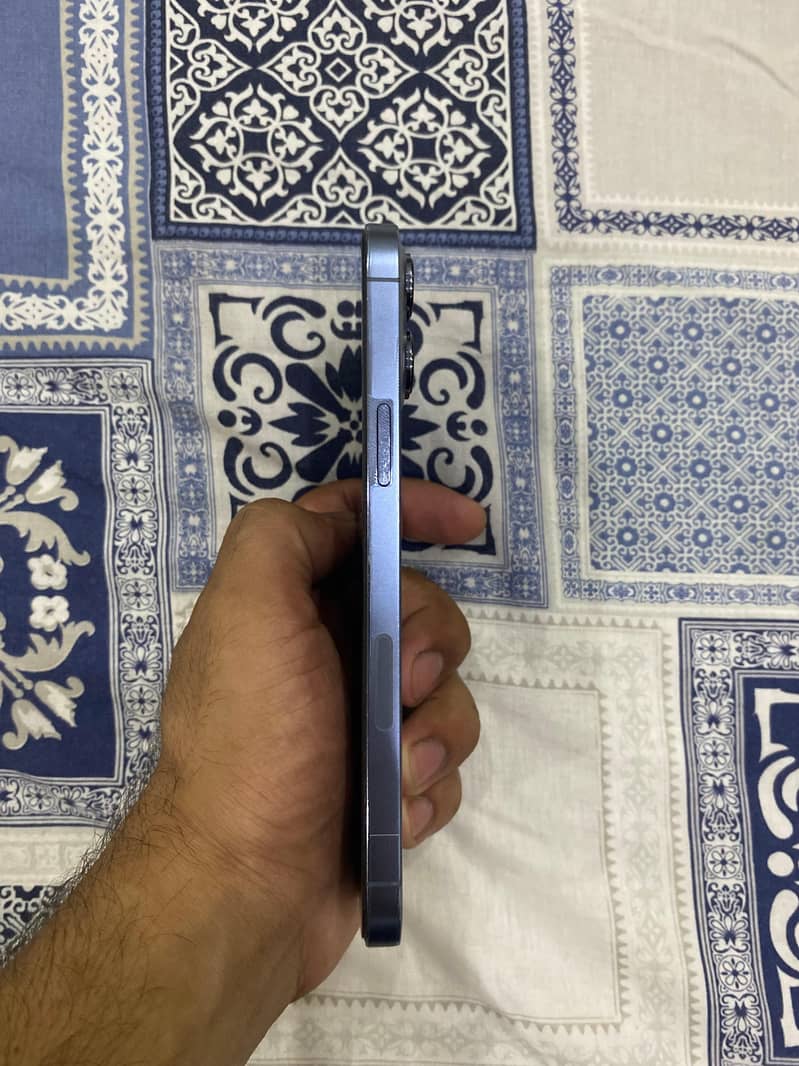 Apple iPhone 13 Pro Max 5