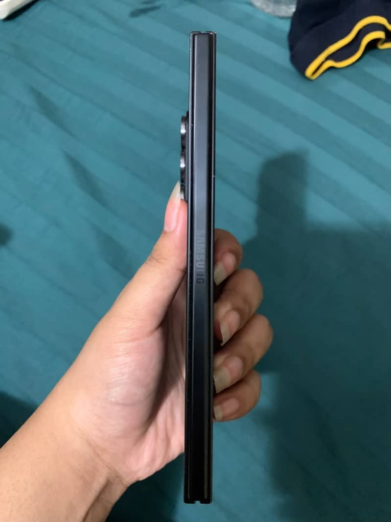 Z fold7 1