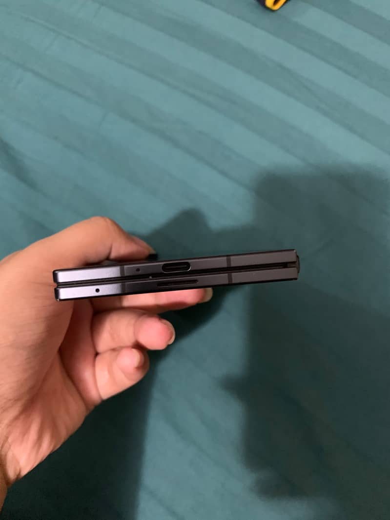 Z fold7 4