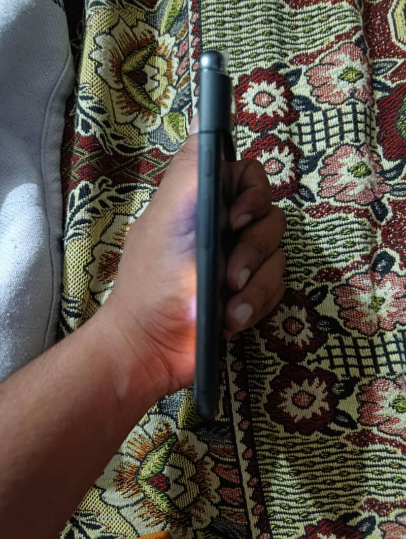 Google Pixel 8 2