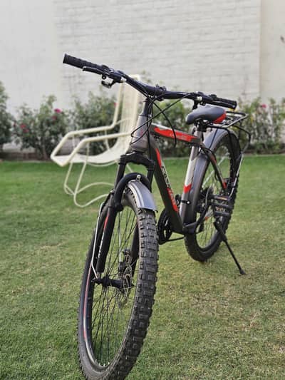 SUPER FAST PERFECT SPORTS CYCLE URGENT SALE EXCELLENT CONDITION!!