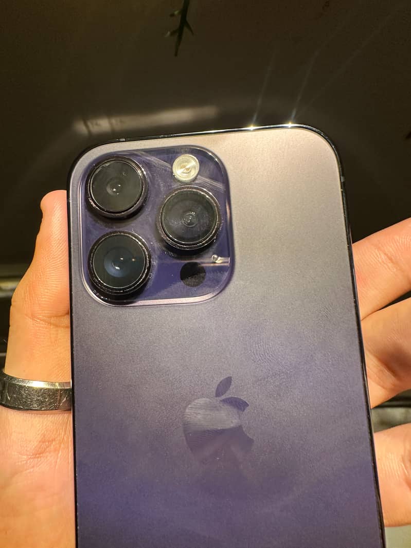 Apple iPhone 14 Pro 2