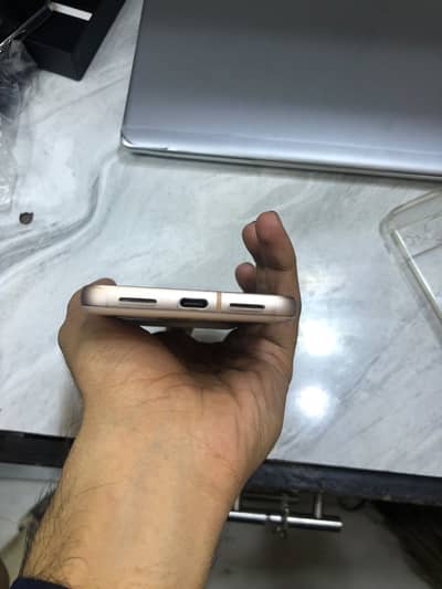 Google Pixel 8