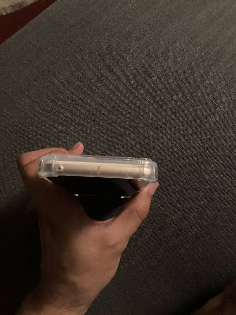 Google Pixel 8 3