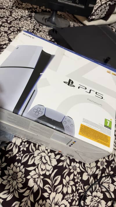 ps5 slim model disk edition