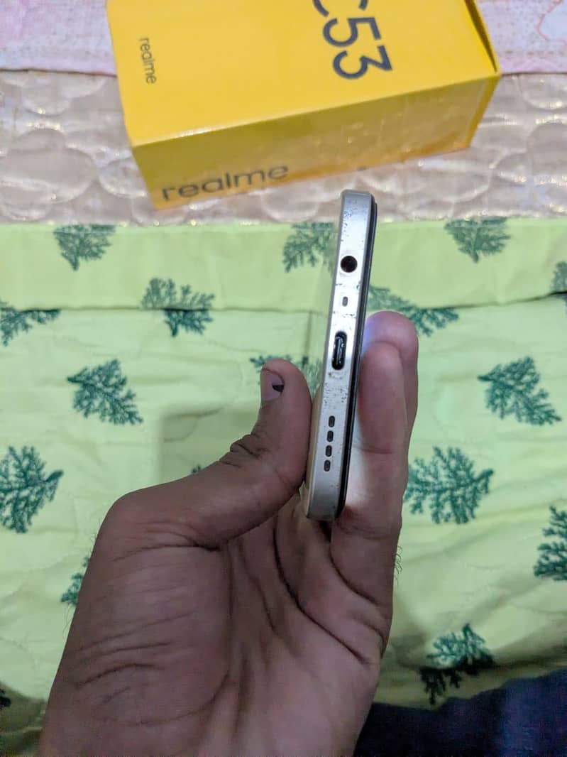Realme C53 3