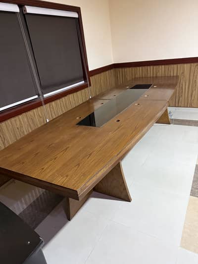 10 persons office premium conference table