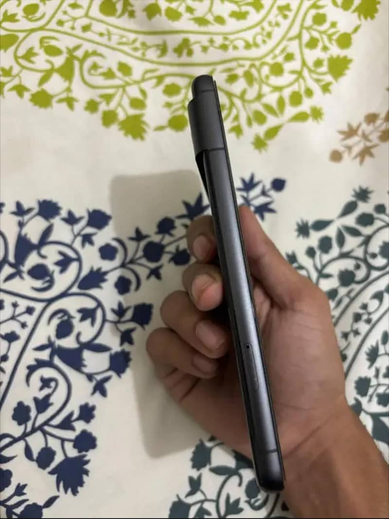 Google Pixel 8 2