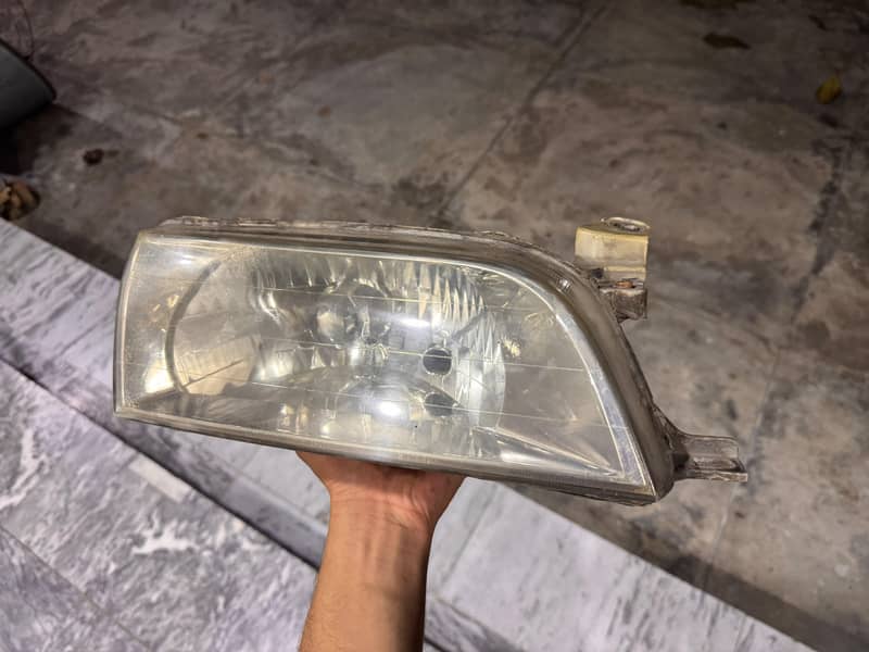 indus 2000 head lights set 1