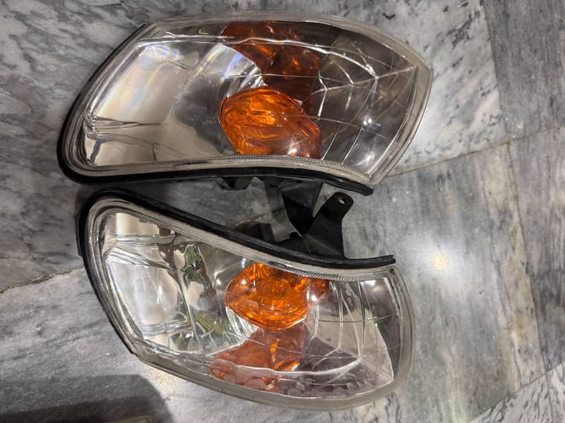 indus 2000 head lights set 3