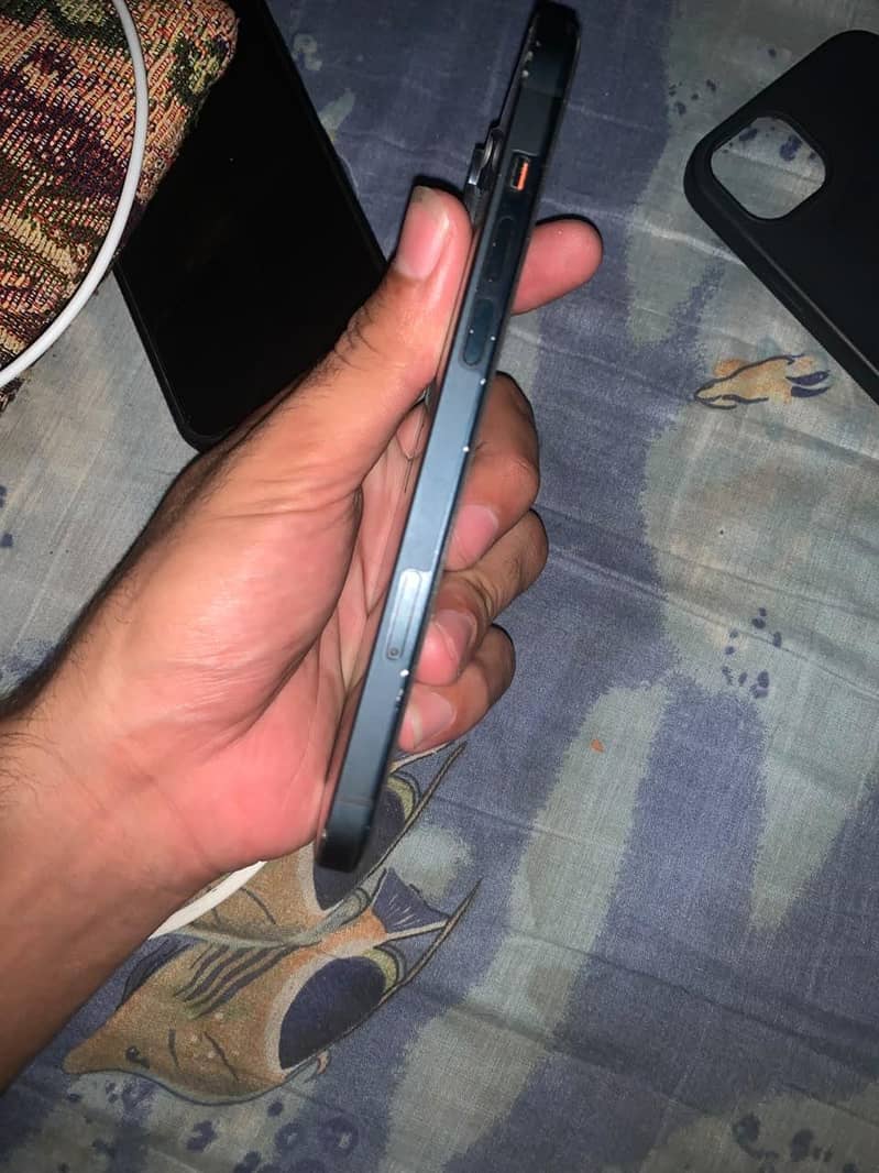 Apple iPhone 14 plus 1