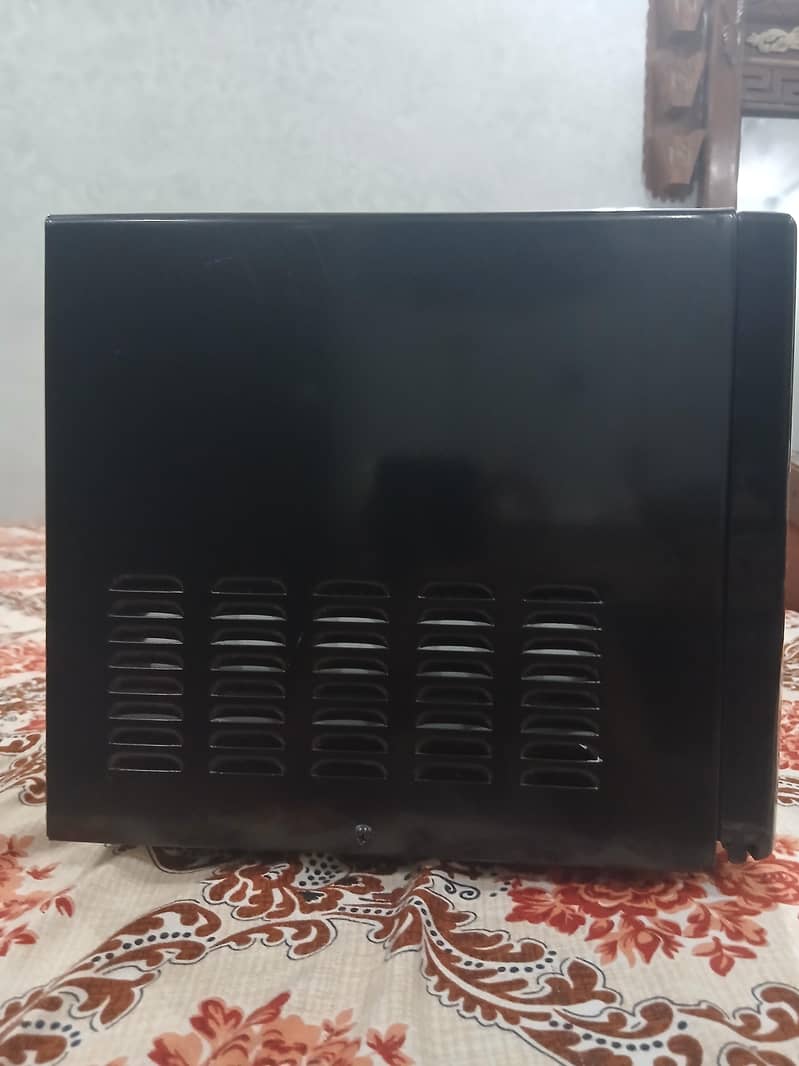 Dawlance Micro Oven 4